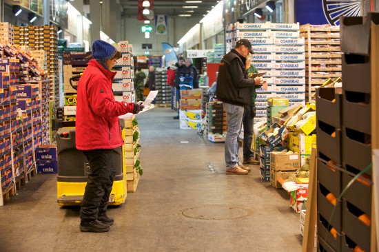 10 Jahre Frischezentrum Frankfurt  moderner Marktplatz für mehr als Obst und Gemüse